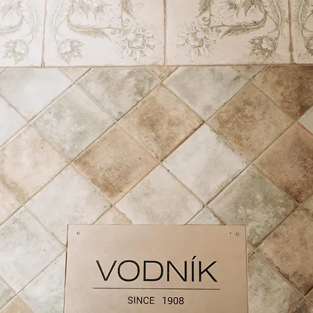 Vodnik Hotel